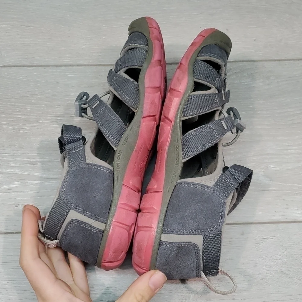 Keen Girls Big Kids Ceacamp II CNX Outdoor Hiking Comfort Sandals shoes sz 3